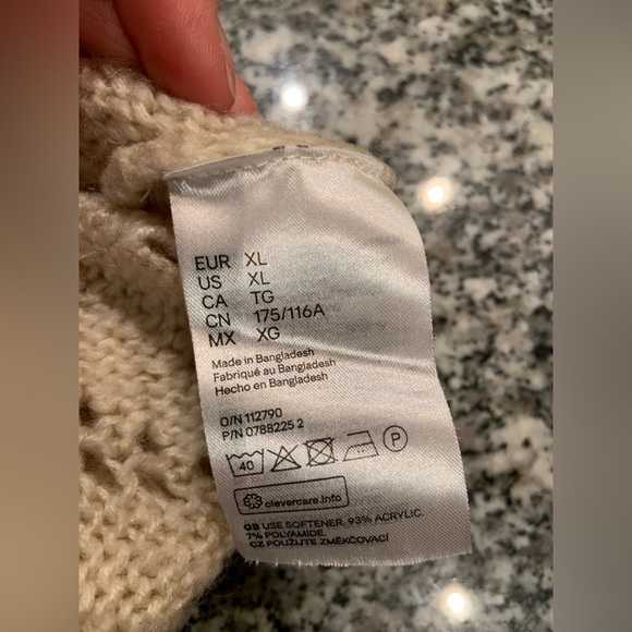 Crocheted Cardigan - Picture 6 of 6